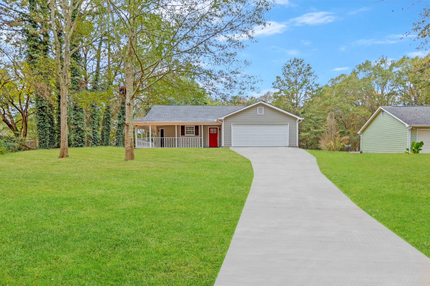 Front of 35 Brookside Cir, Covington, GA