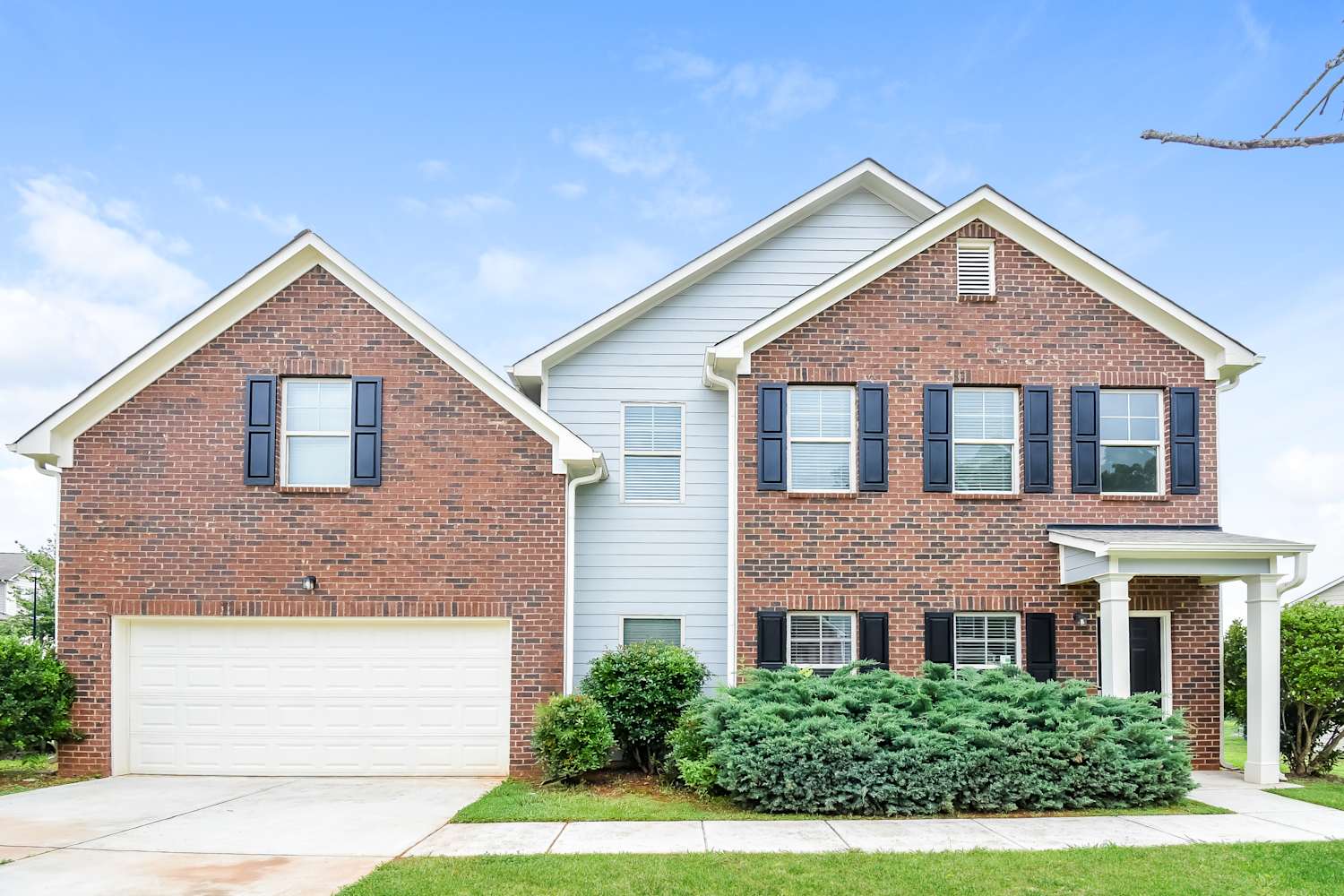 Front of 350 Village Broad St, Dacula, GA
