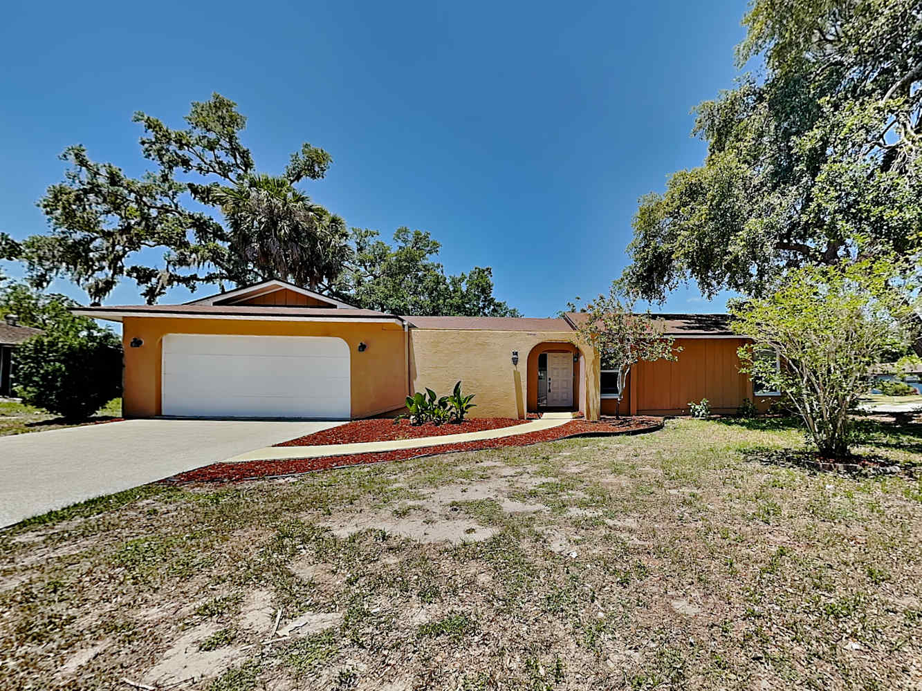 Front of 3508 Kingswood Dr, Sarasota, FL