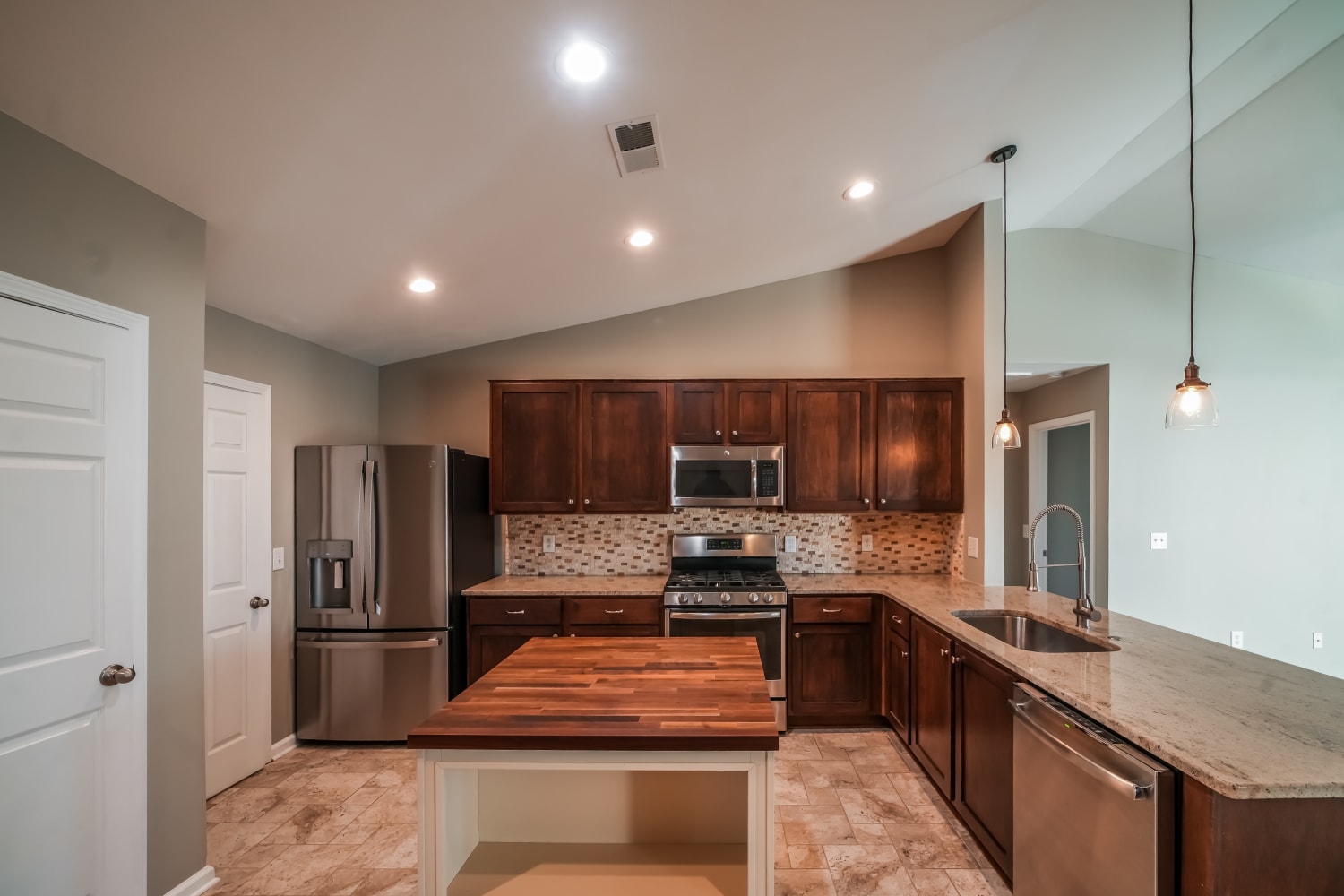 351 Springs Xing, Canton photo 6