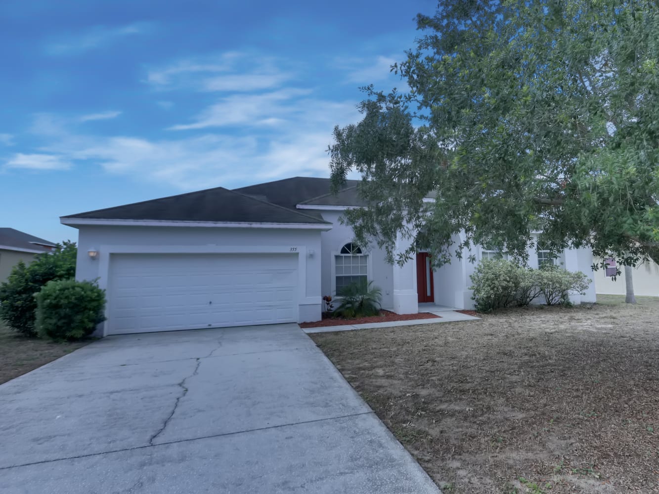 Front of 355 E Echo St, Lake Alfred, FL
