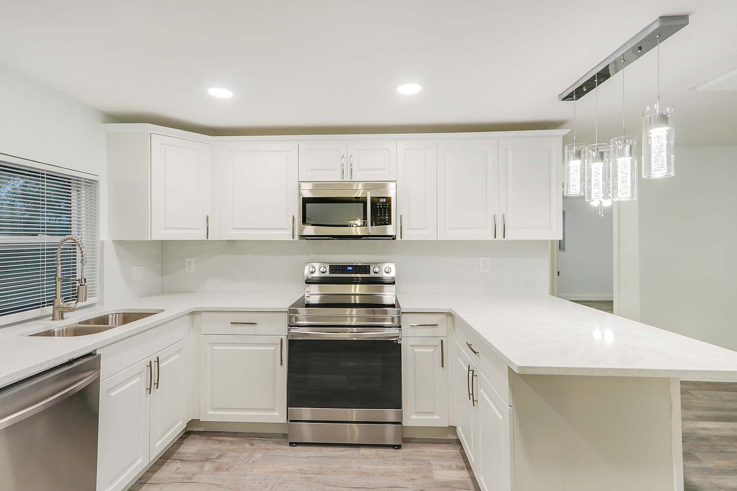 3555 Winder Dr, Holiday photo 8