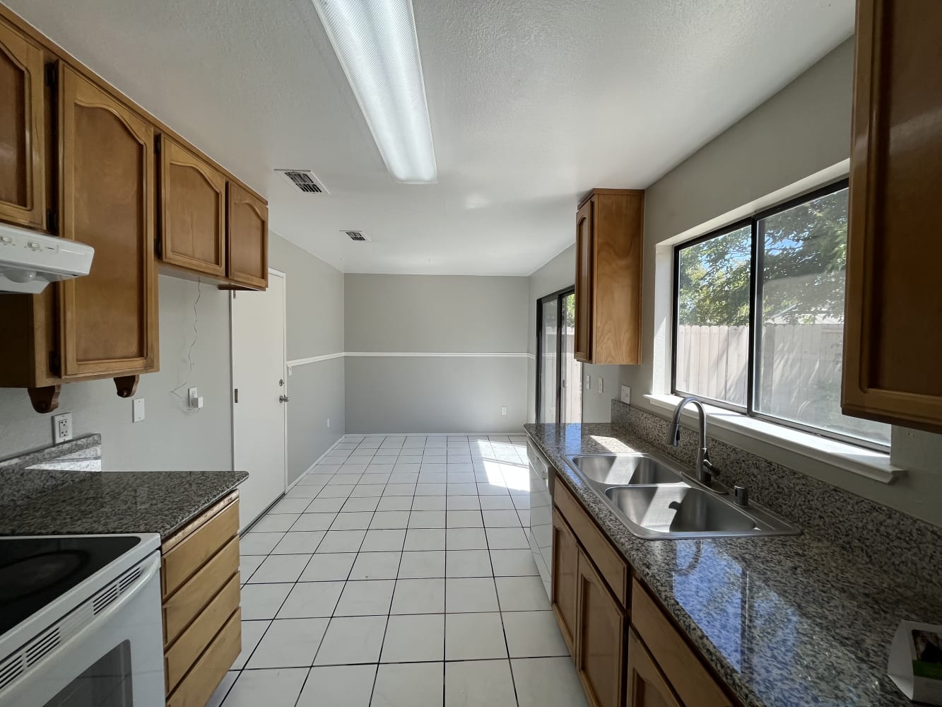3561 Binghamton Dr, Sacramento photo 6