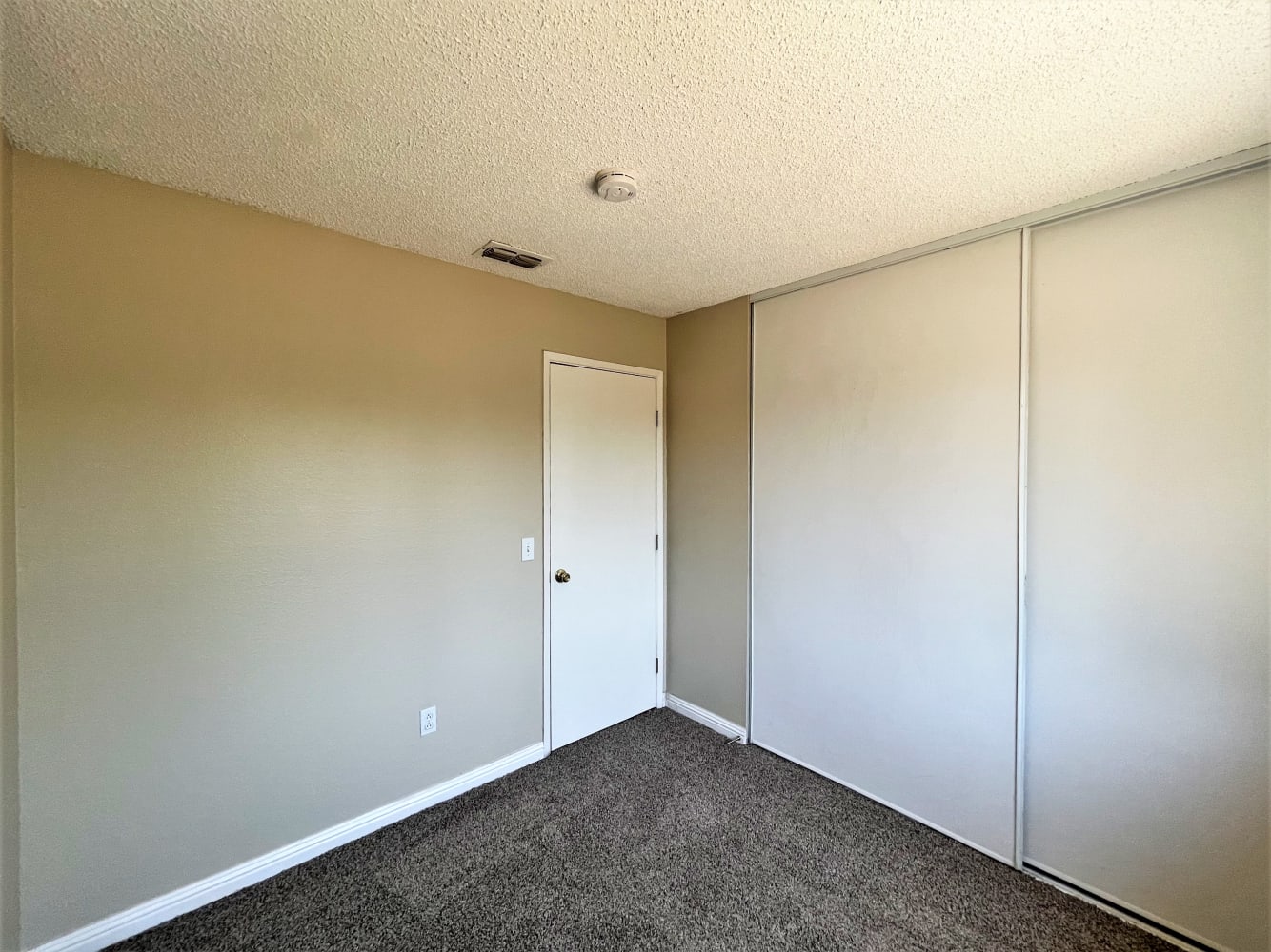 3561 Binghamton Dr, Sacramento photo 11