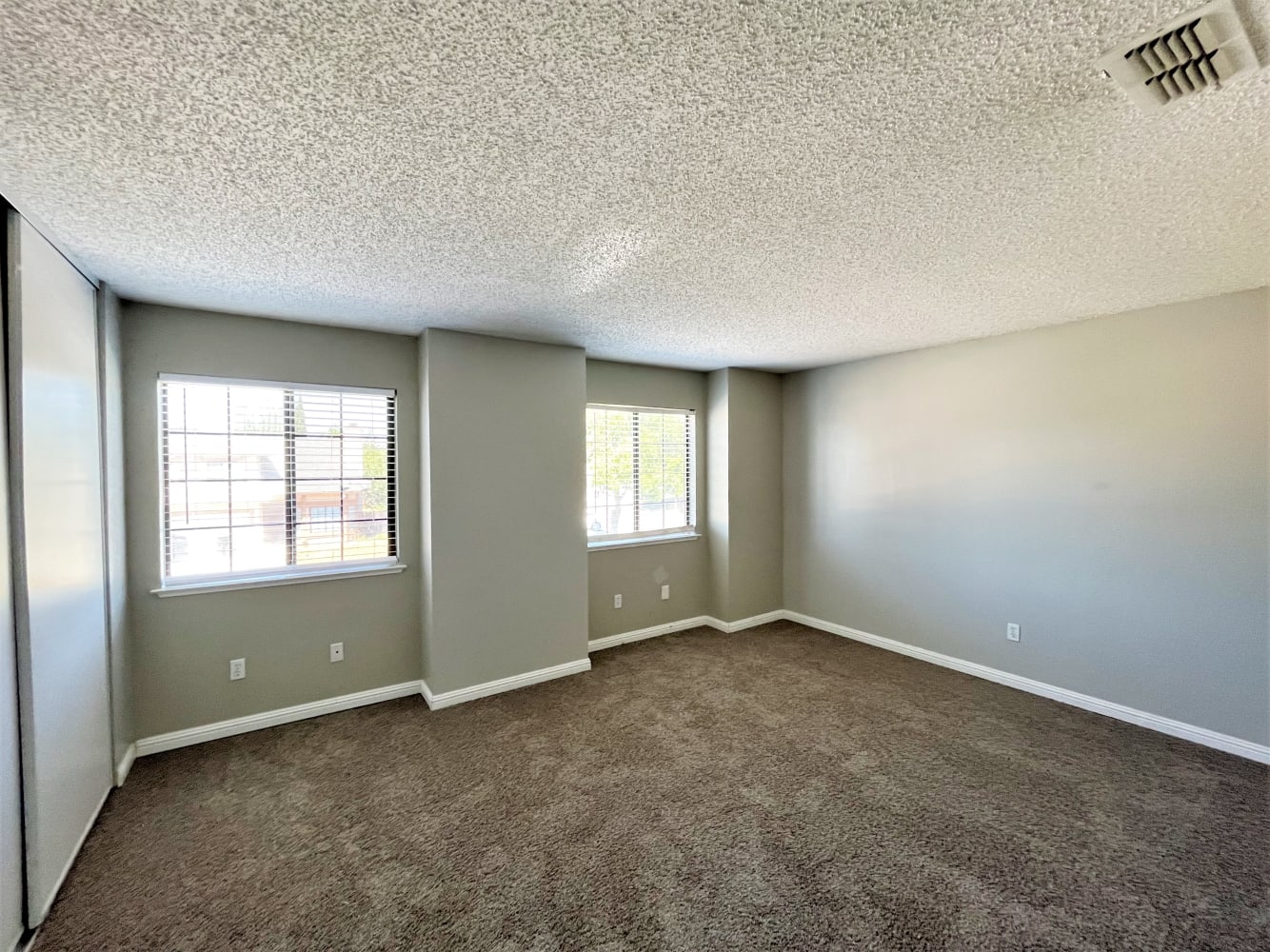 3561 Binghamton Dr, Sacramento photo 9
