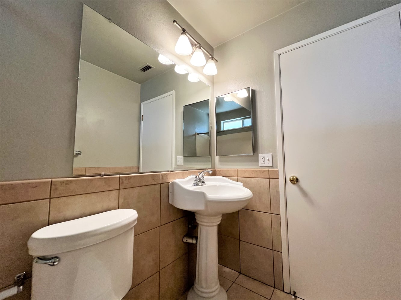 3561 Binghamton Dr, Sacramento photo 17