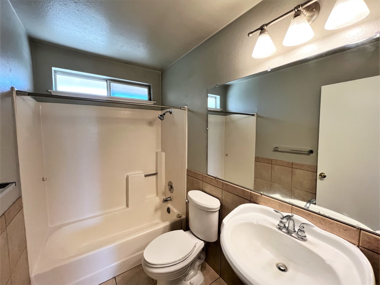 3561 Binghamton Dr, Sacramento photo 15
