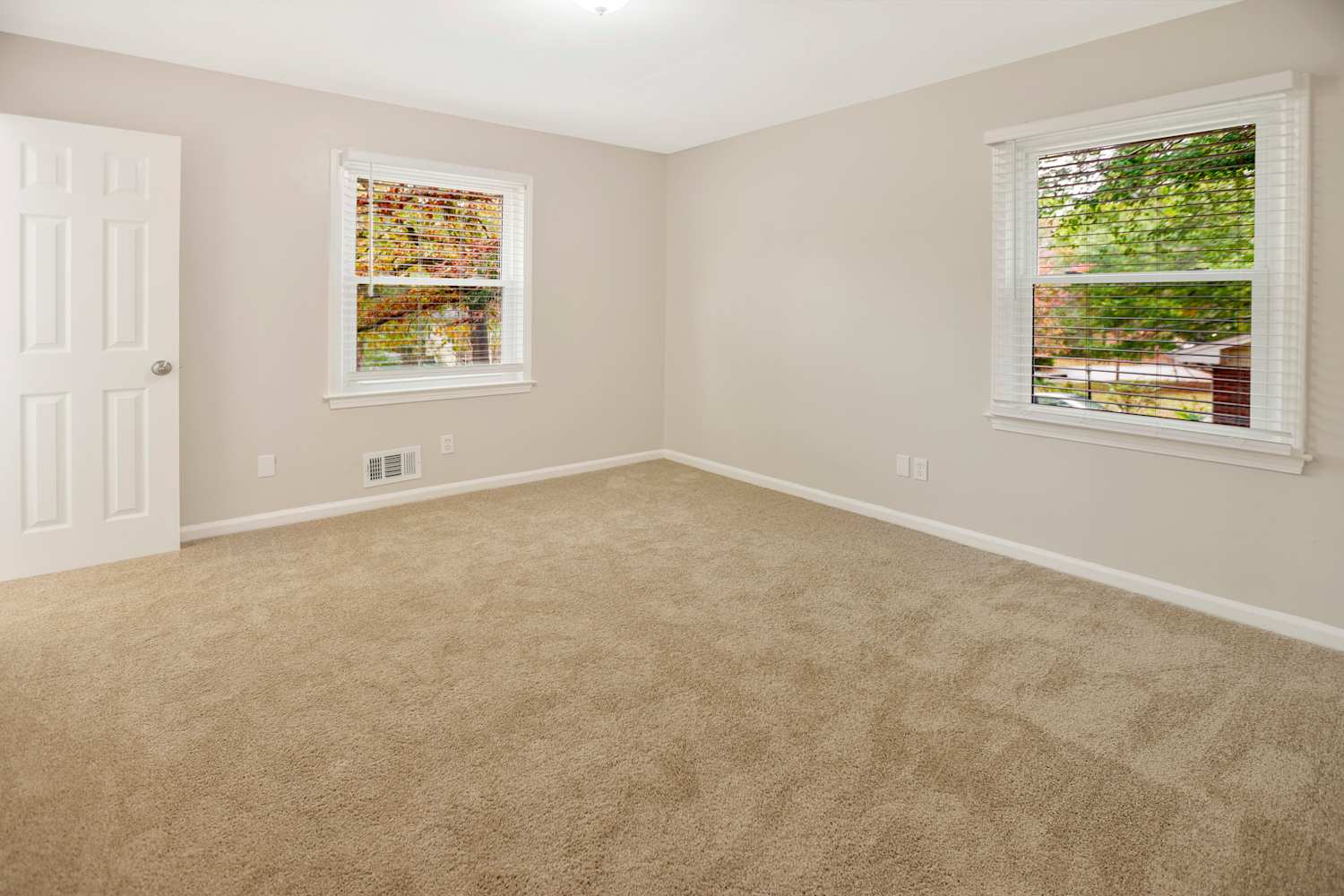 3570 Greentree Farms Dr, Decatur photo 14