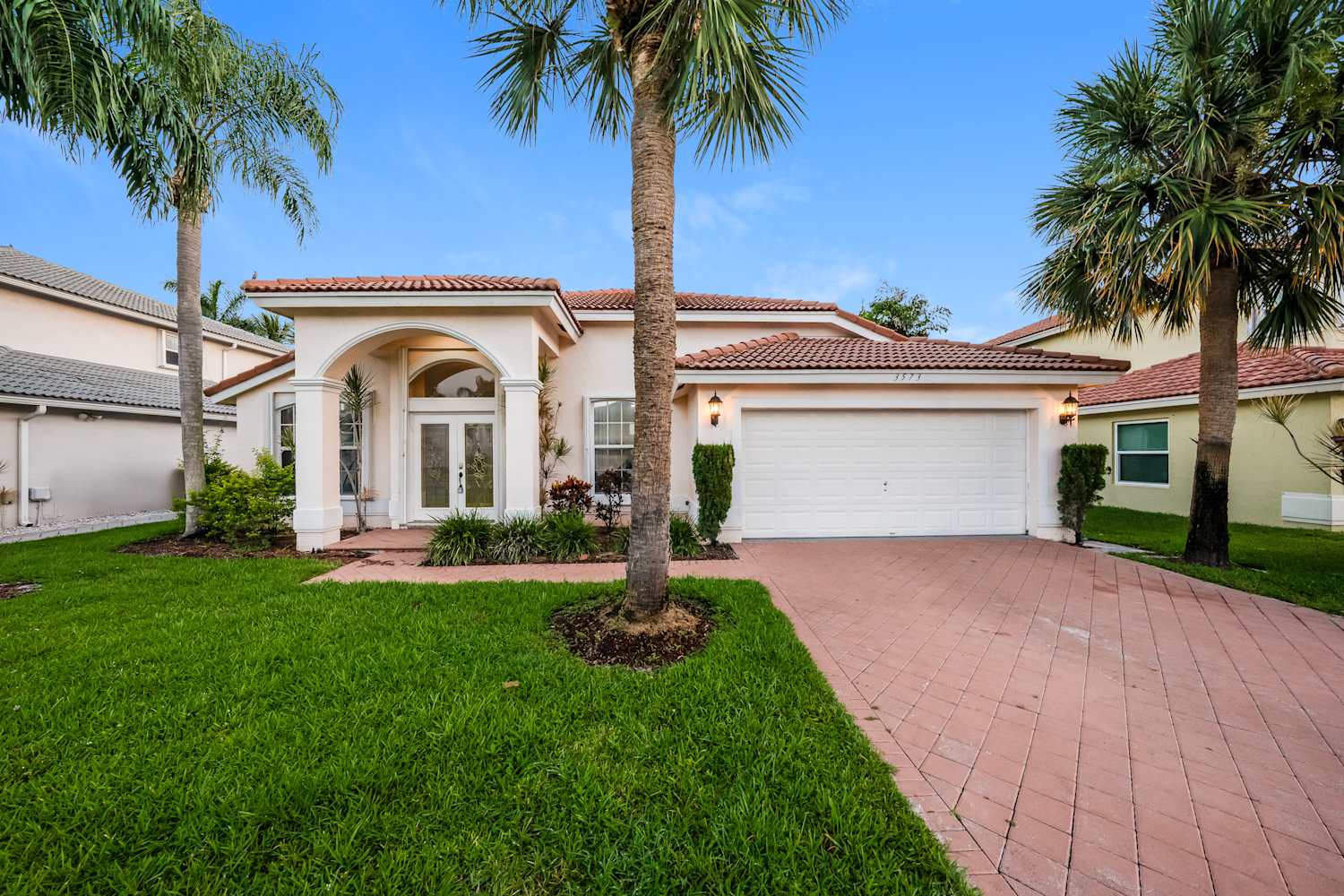 3573 Moon Bay Cir, Wellington photo 1