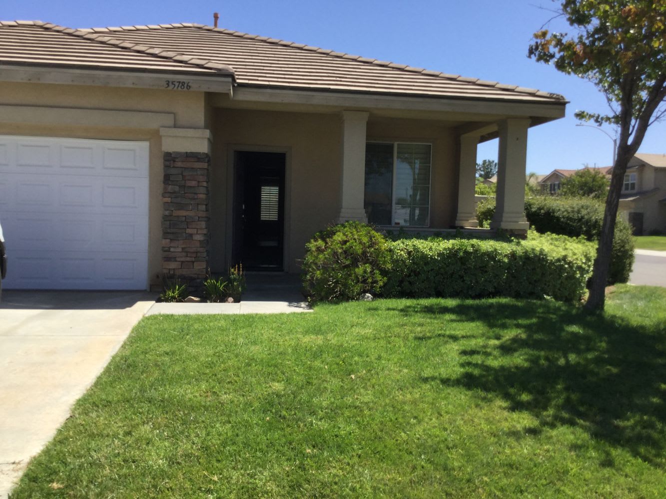 Front of 35786 Ruby Ct, Winchester, CA