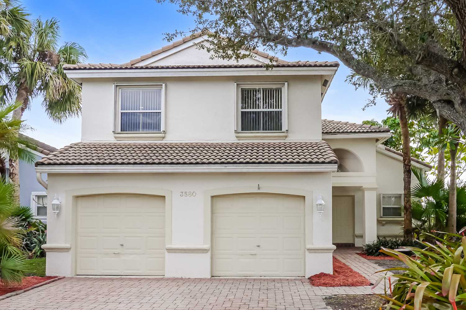 Front of 3580 SW 51st St, Fort Lauderdale, FL