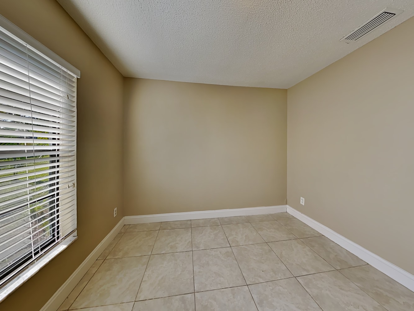 359 Las Palmas St, Royal Palm Beach photo 11