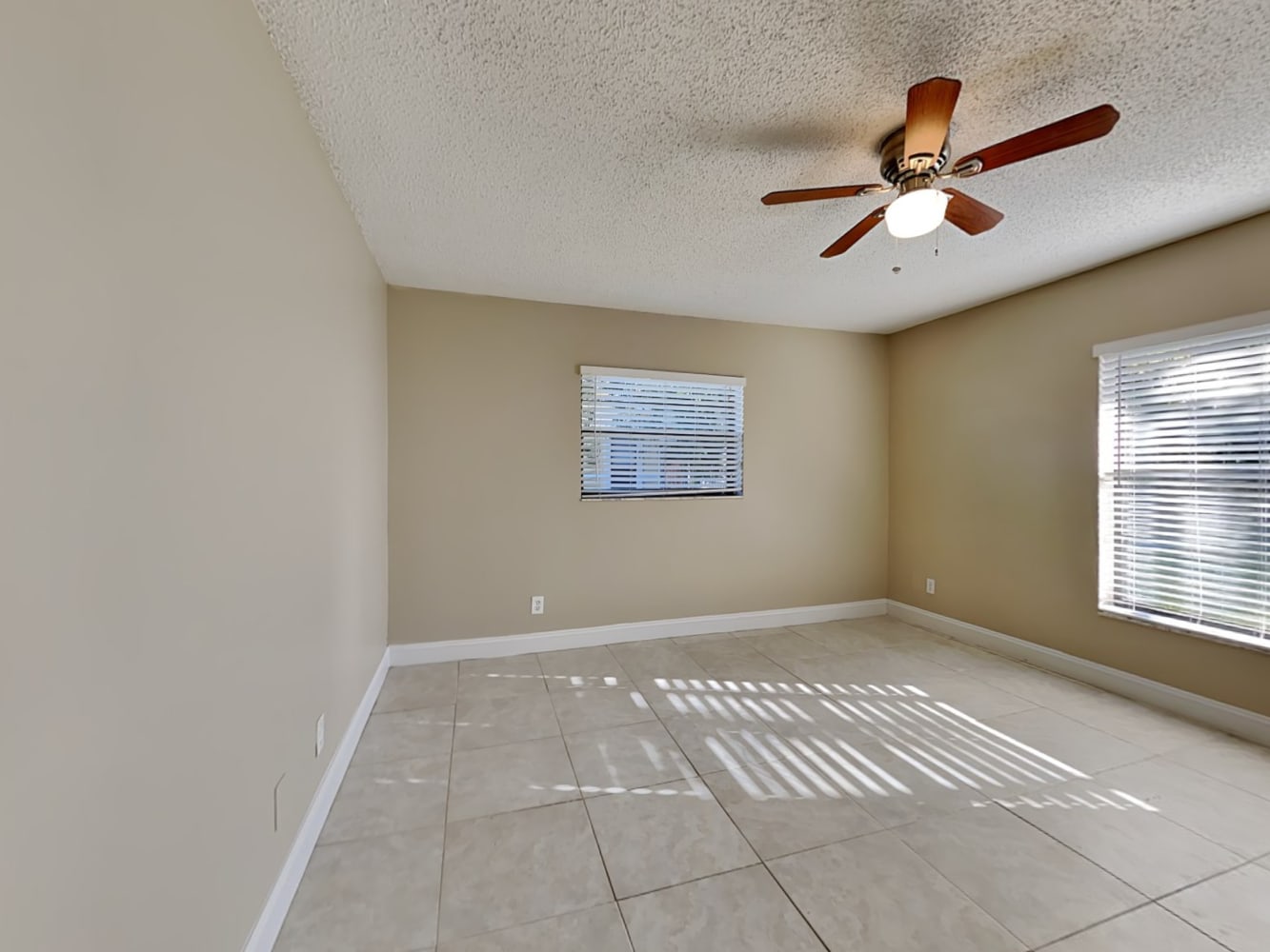 359 Las Palmas St, Royal Palm Beach photo 8