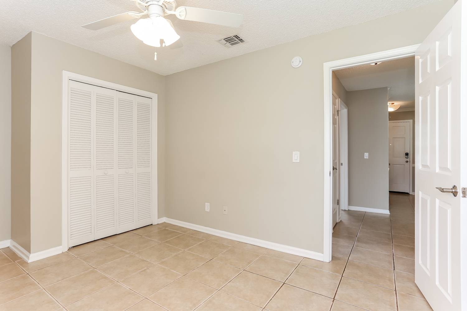 361 Hickory Hollow Dr N, Jacksonville photo 12