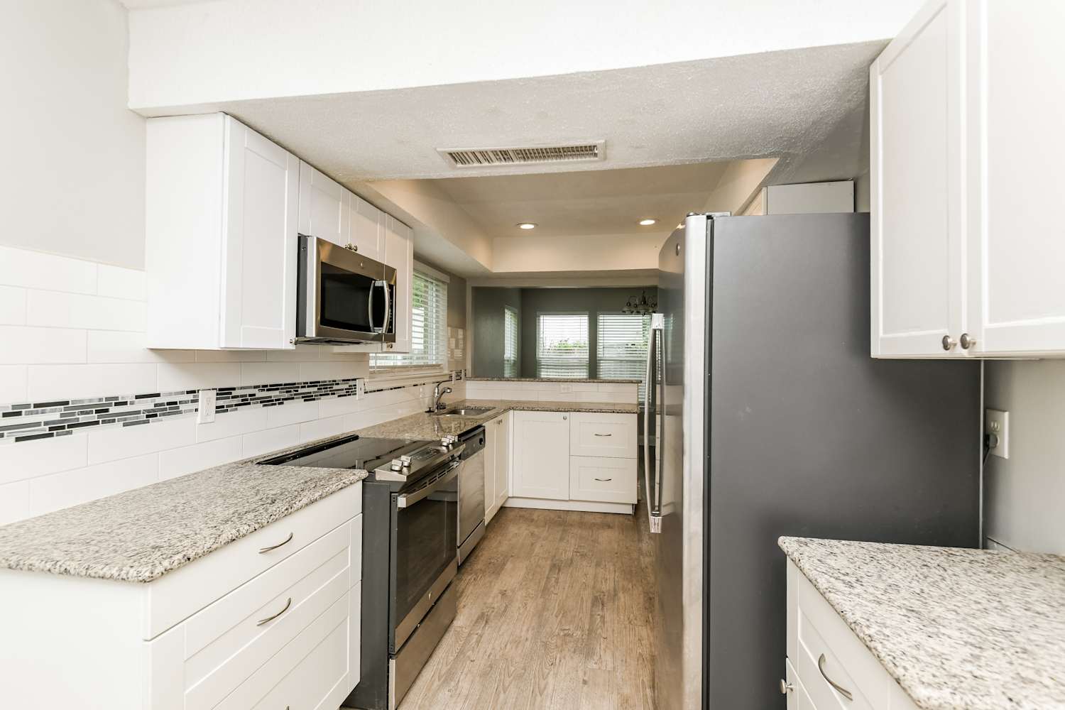 3611 Spring Meadow Ln, Flower Mound photo 9