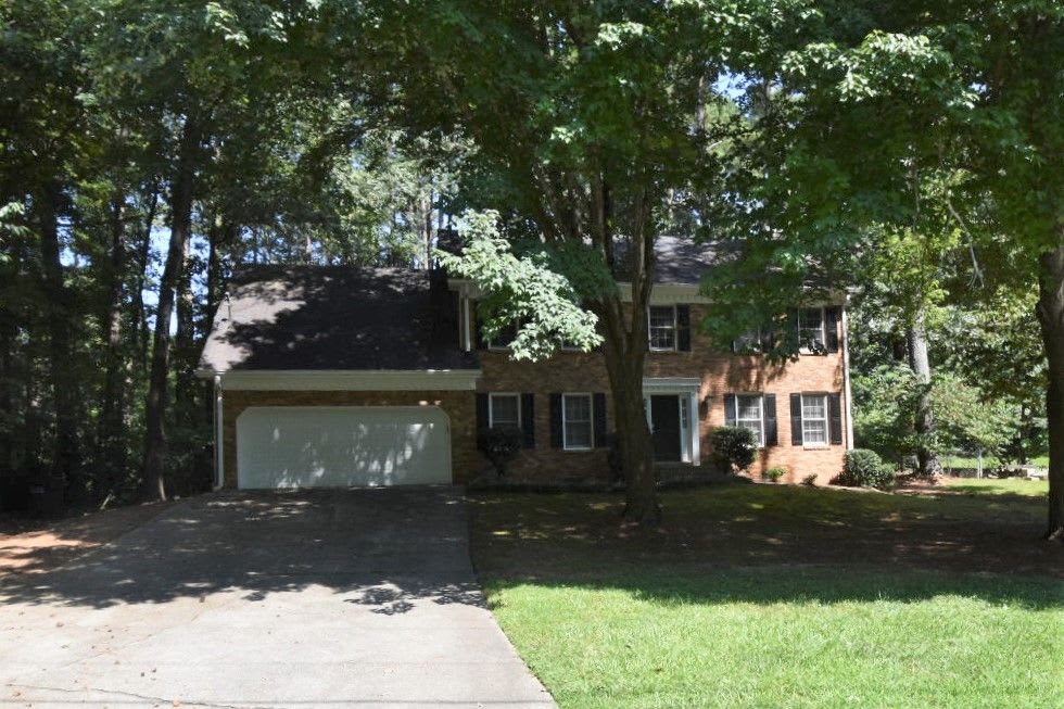 Front of 3625 Warwick Way, Snellville, GA