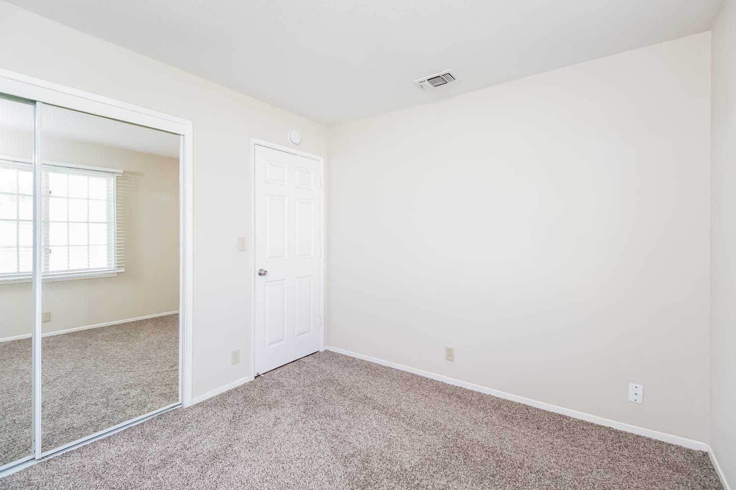 363 Rose Garden Ct, Manteca photo 8