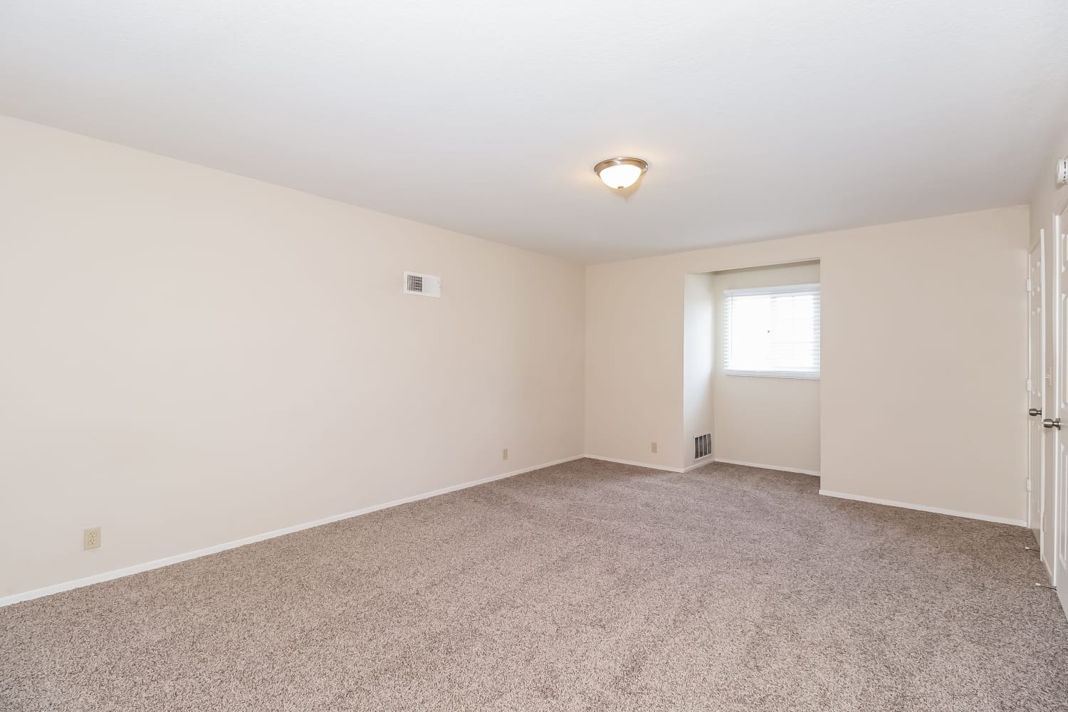 363 Rose Garden Ct, Manteca photo 12