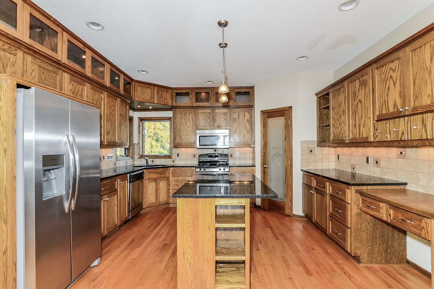 3639 103rd Trl N, Brooklyn Park photo 9
