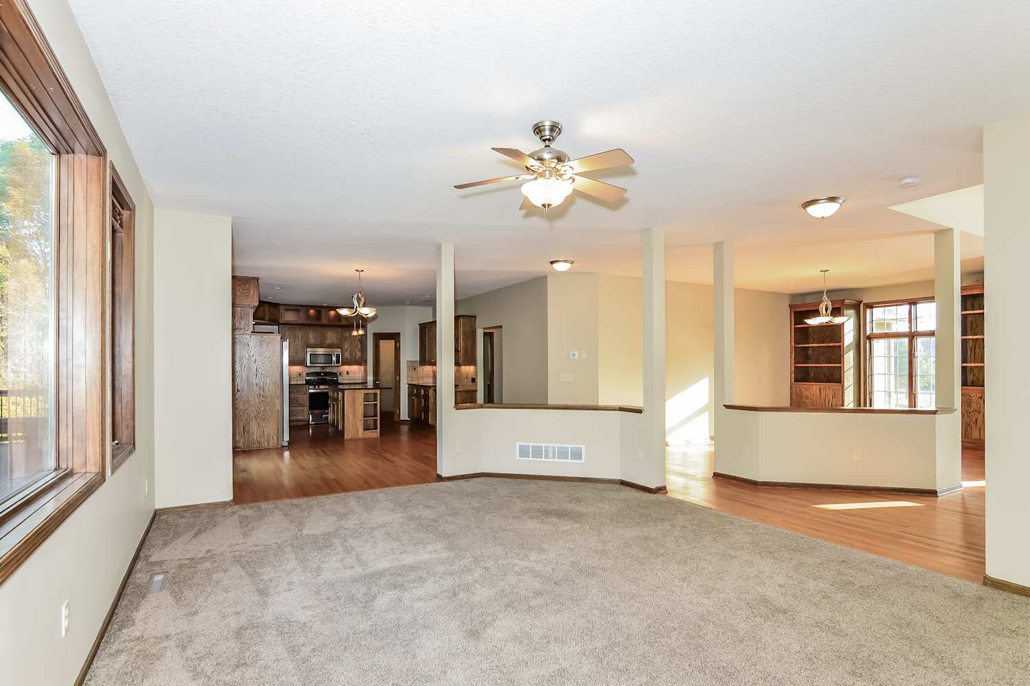 3639 103rd Trl N, Brooklyn Park photo 8