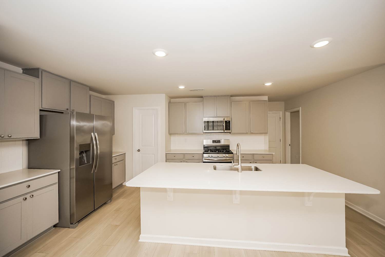 364 Hollingswood Drive, Statesville photo 8