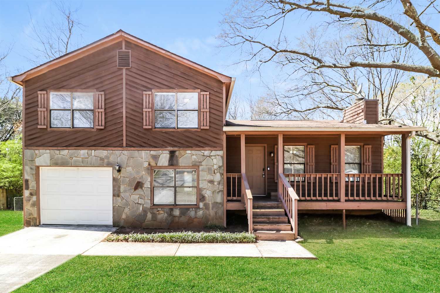 Front of 3667 Waverly Oaks Way, Snellville, GA