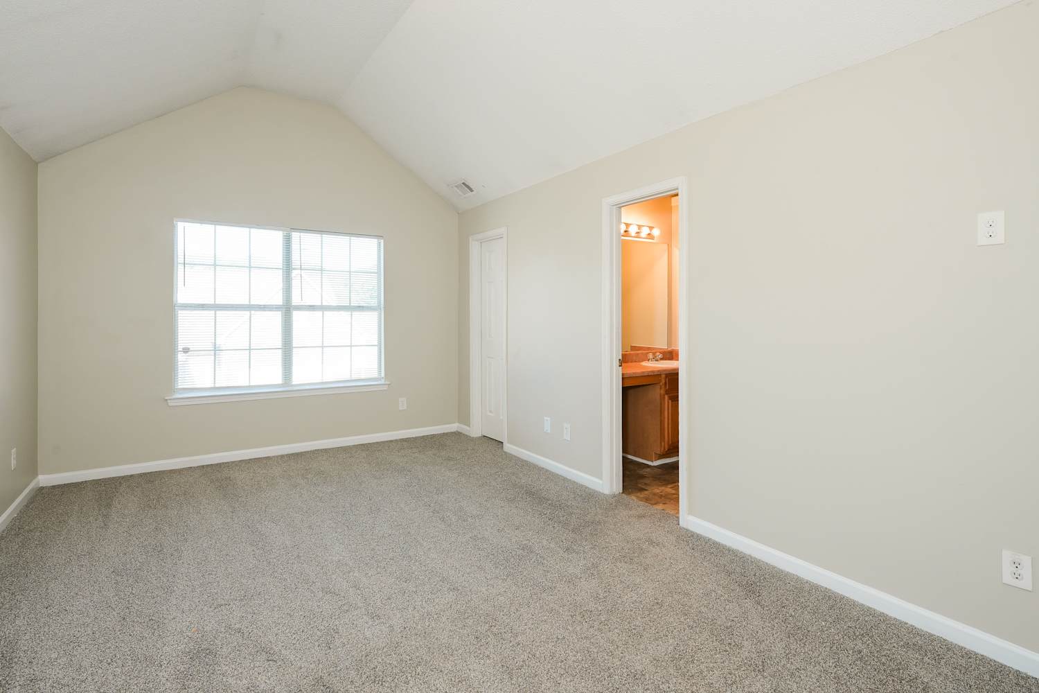 3668 Gray Birch Dr, Decatur photo 9