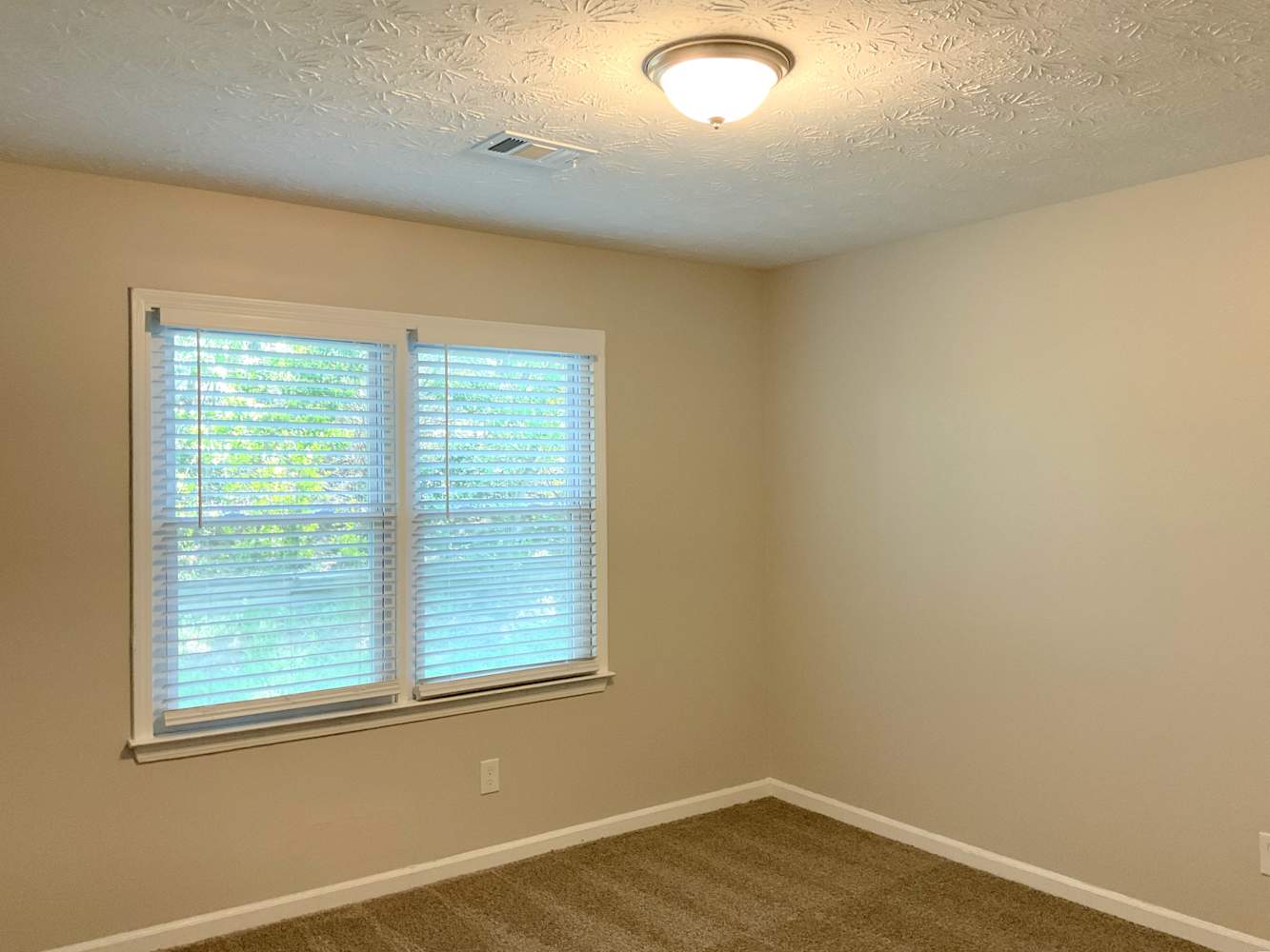 367 Summerville Dr, Lawrenceville photo 8