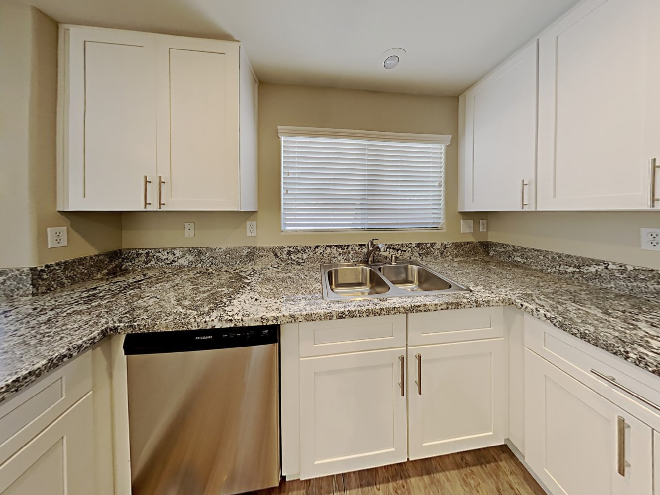 3676 Patrolina Ave, Las Vegas photo 10