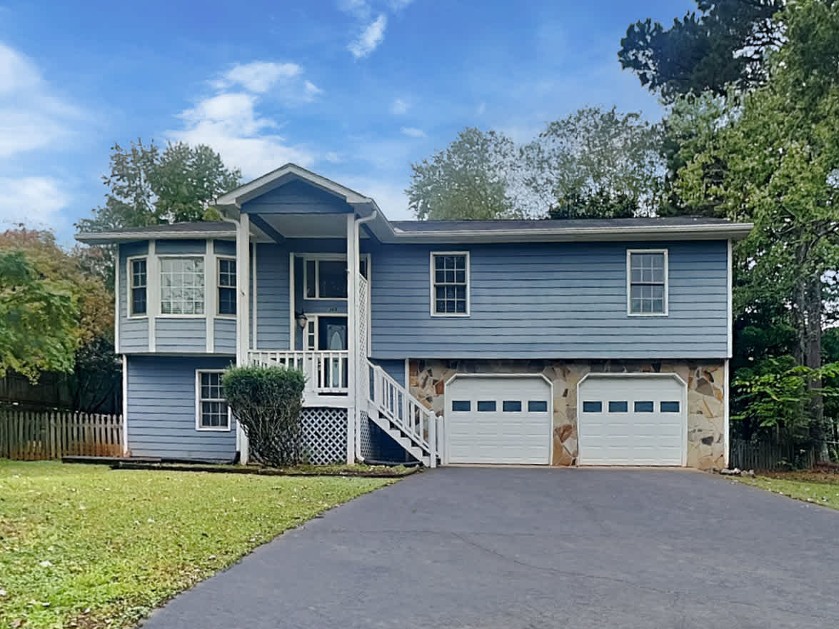 Front of 369 Oconee Ln, Lawrenceville, GA