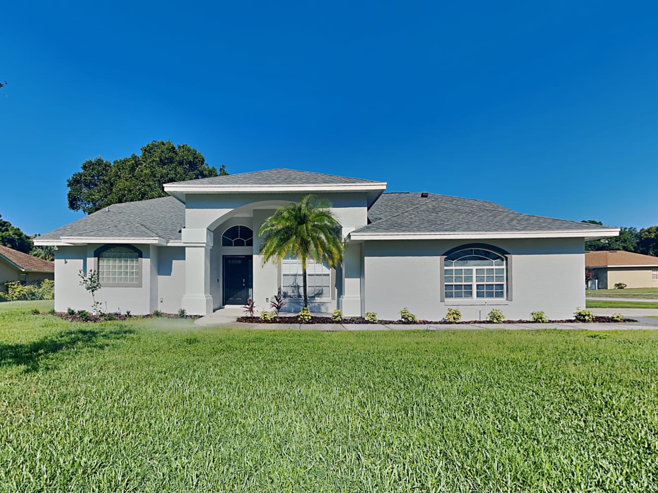 Front of 3690 Emerald Ln, Mulberry, FL