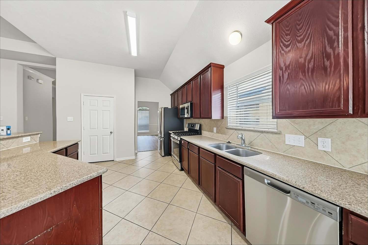 37 San Simeon Dr, Manvel photo 9
