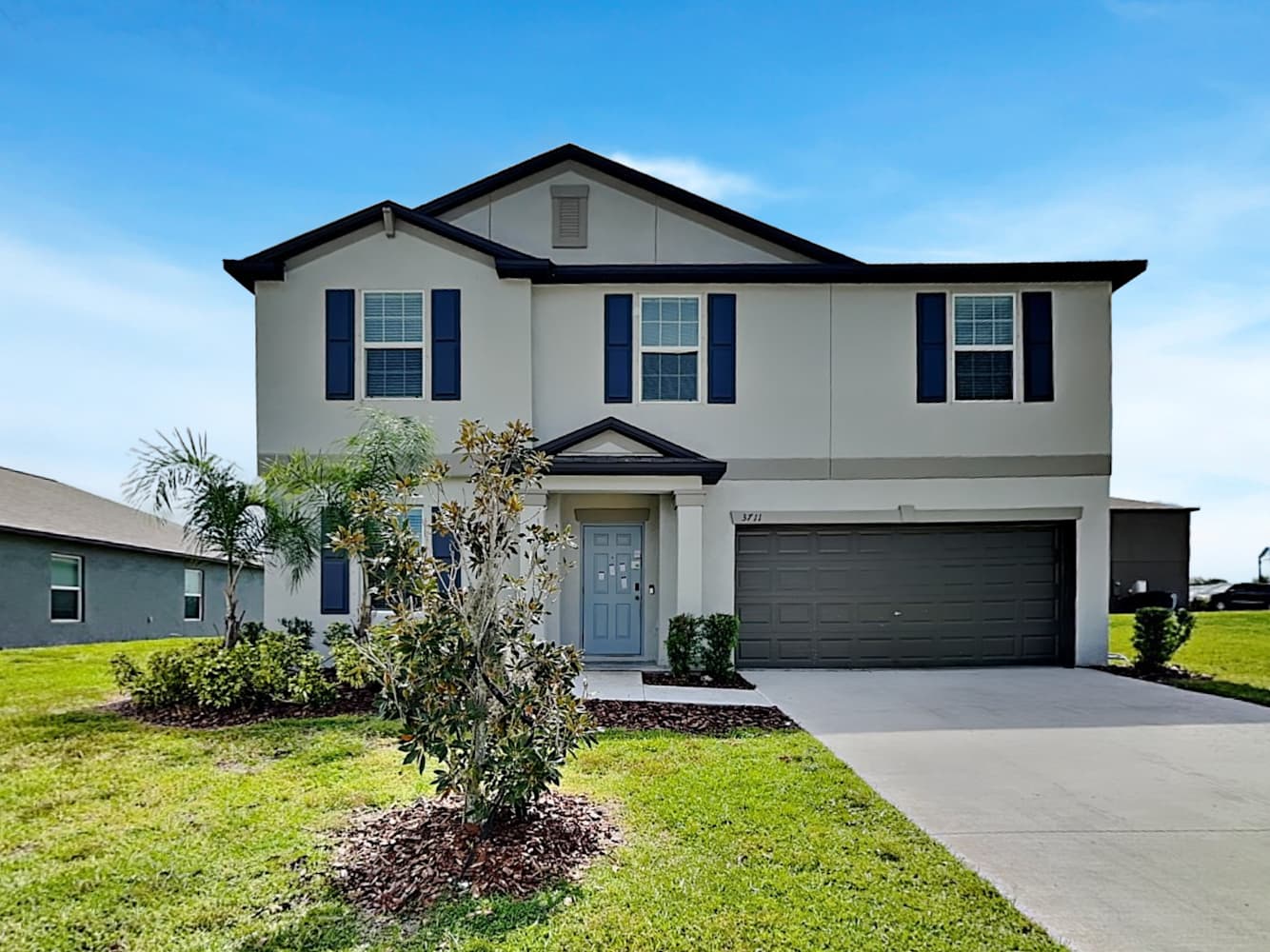 Front of 3711 86th St E, Palmetto, FL