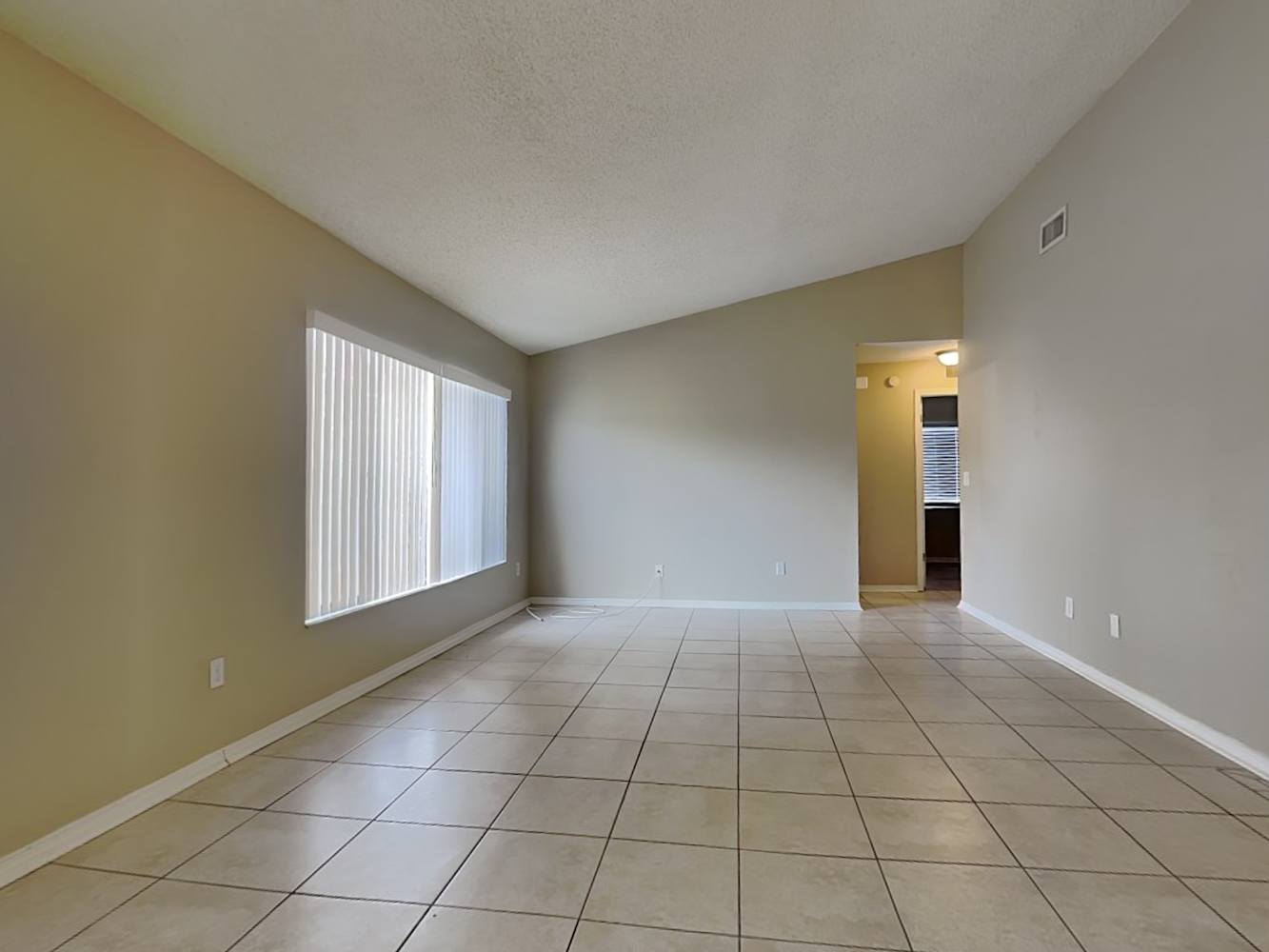 3713 Coppertree Cir, Brandon photo 8