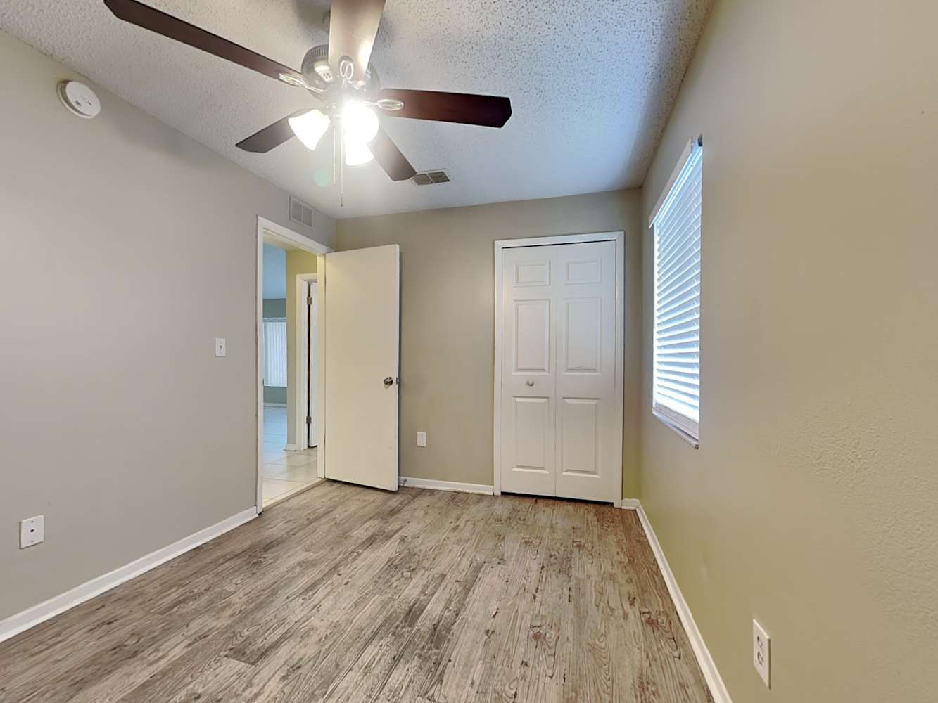 3713 Coppertree Cir, Brandon photo 12