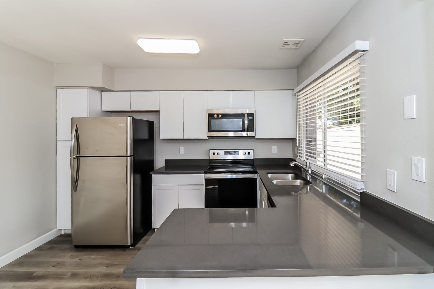 3713 W Evans Drive, Phoenix photo 6