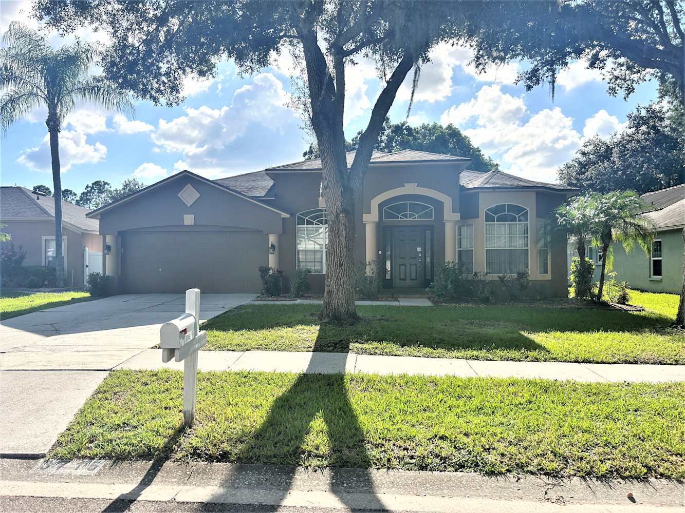 3715 Eaglewood St, Valrico photo 1