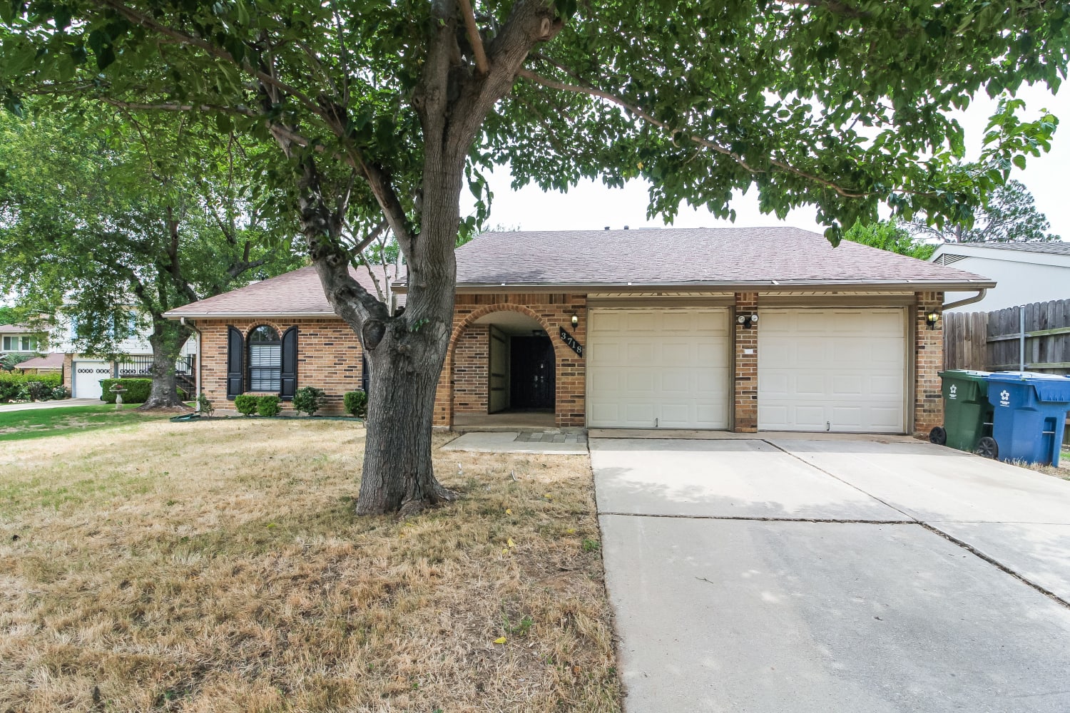 3718 Twin Oaks Ct, Flower Mound photo 1