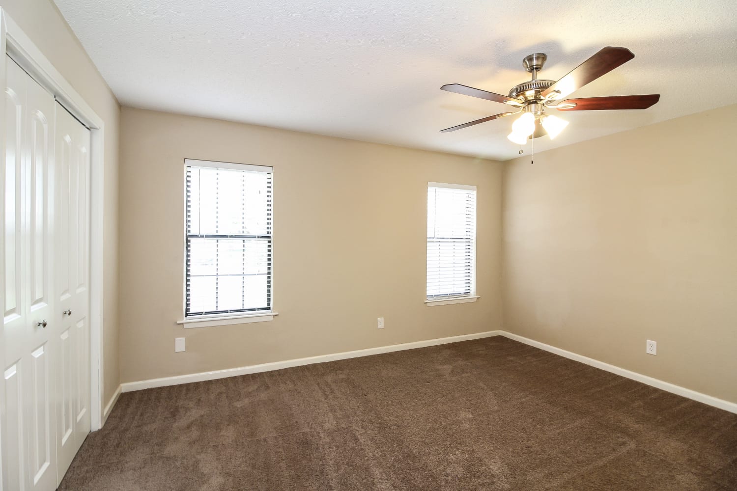 3718 Twin Oaks Ct, Flower Mound photo 9