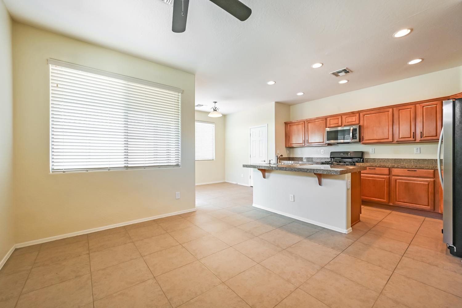 3736 W Ghost Flower Ct, Phoenix photo 6