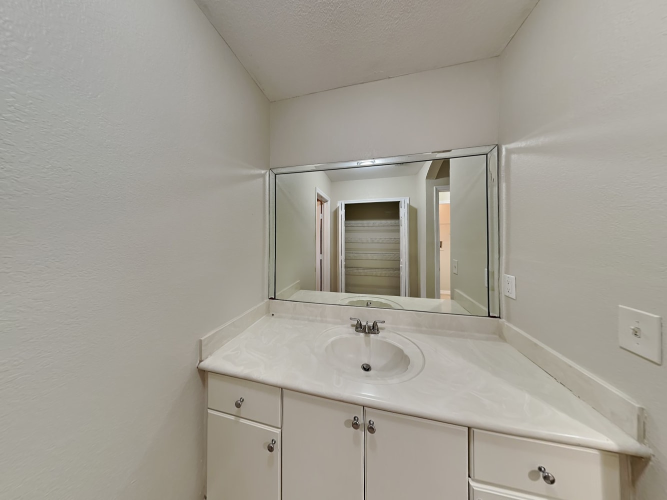 3746 NW 201st Ter, Miami Gardens photo 13