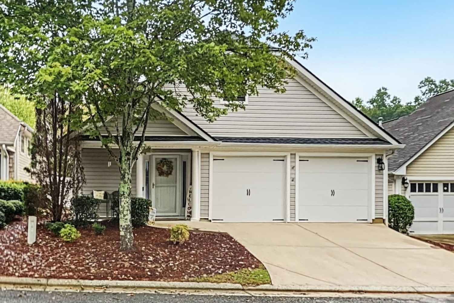Front of 377 Highland Falls Dr, Hiram, GA