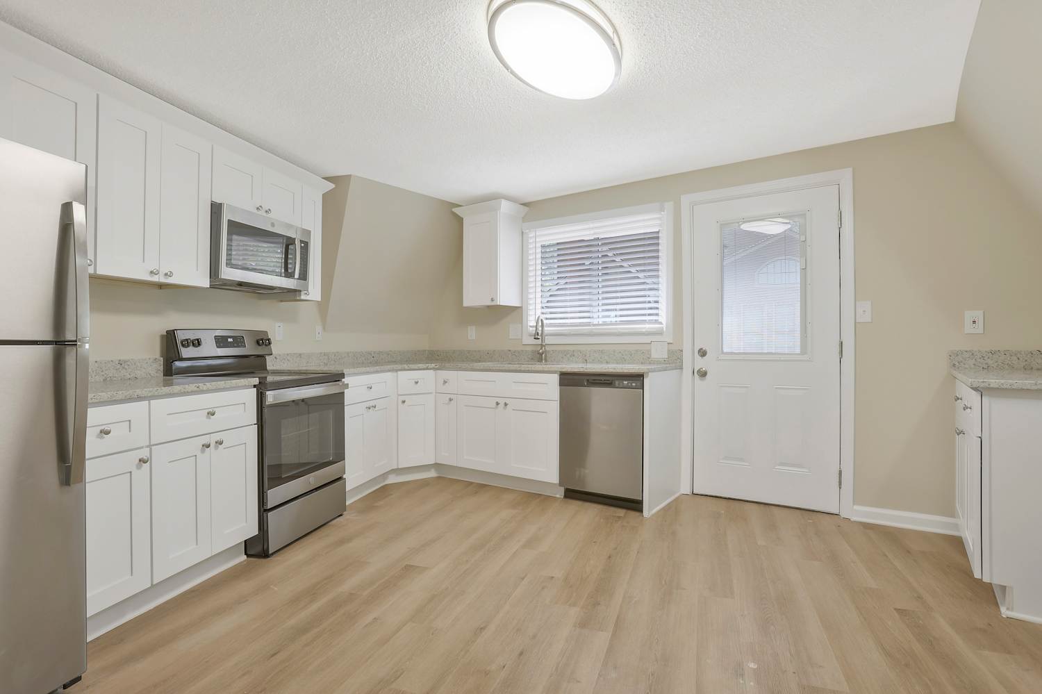 377 Windsor Farms Dr, Lawrenceville photo 10