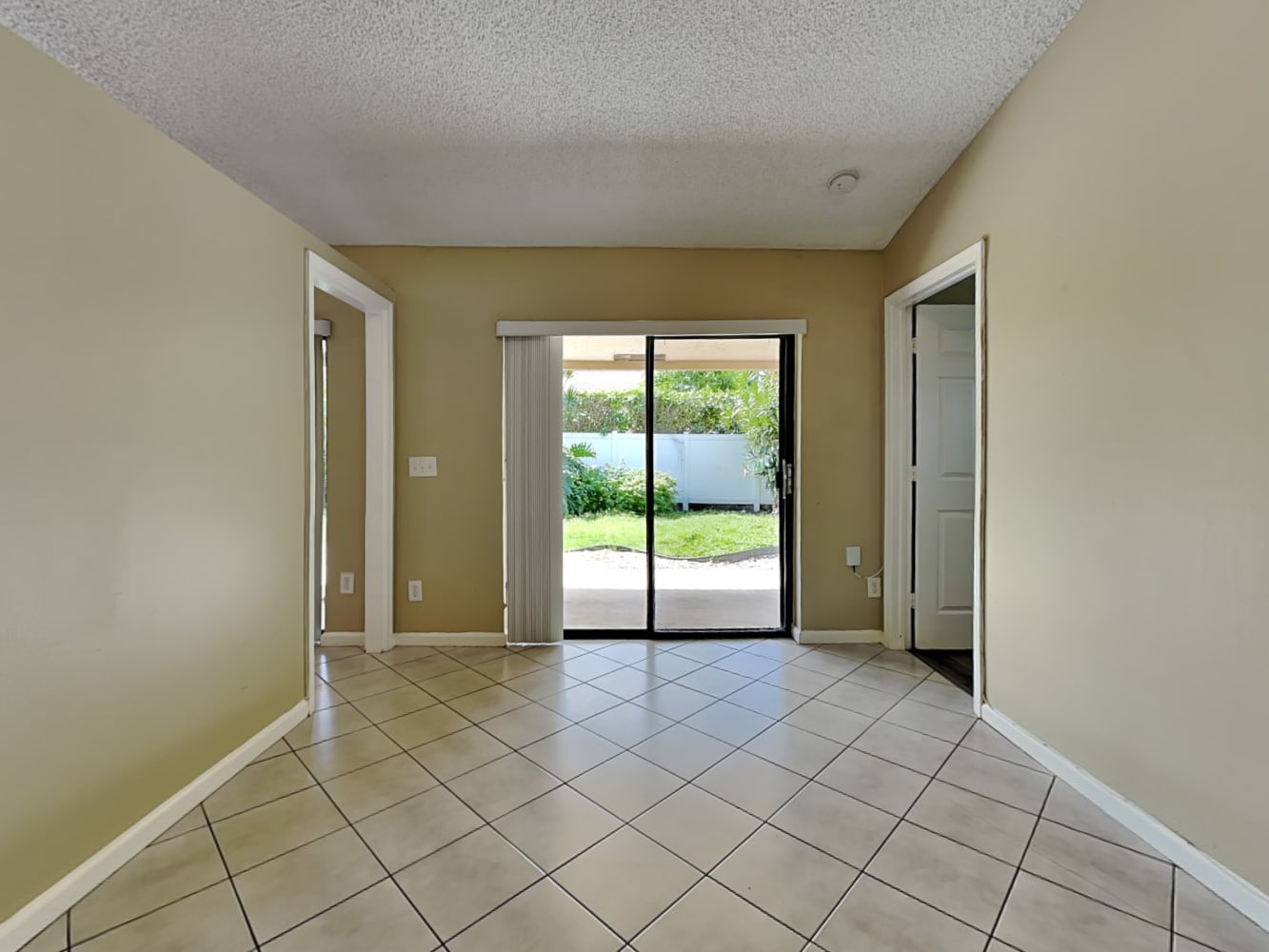 378 N Country Club Blvd, Boca Raton photo 6