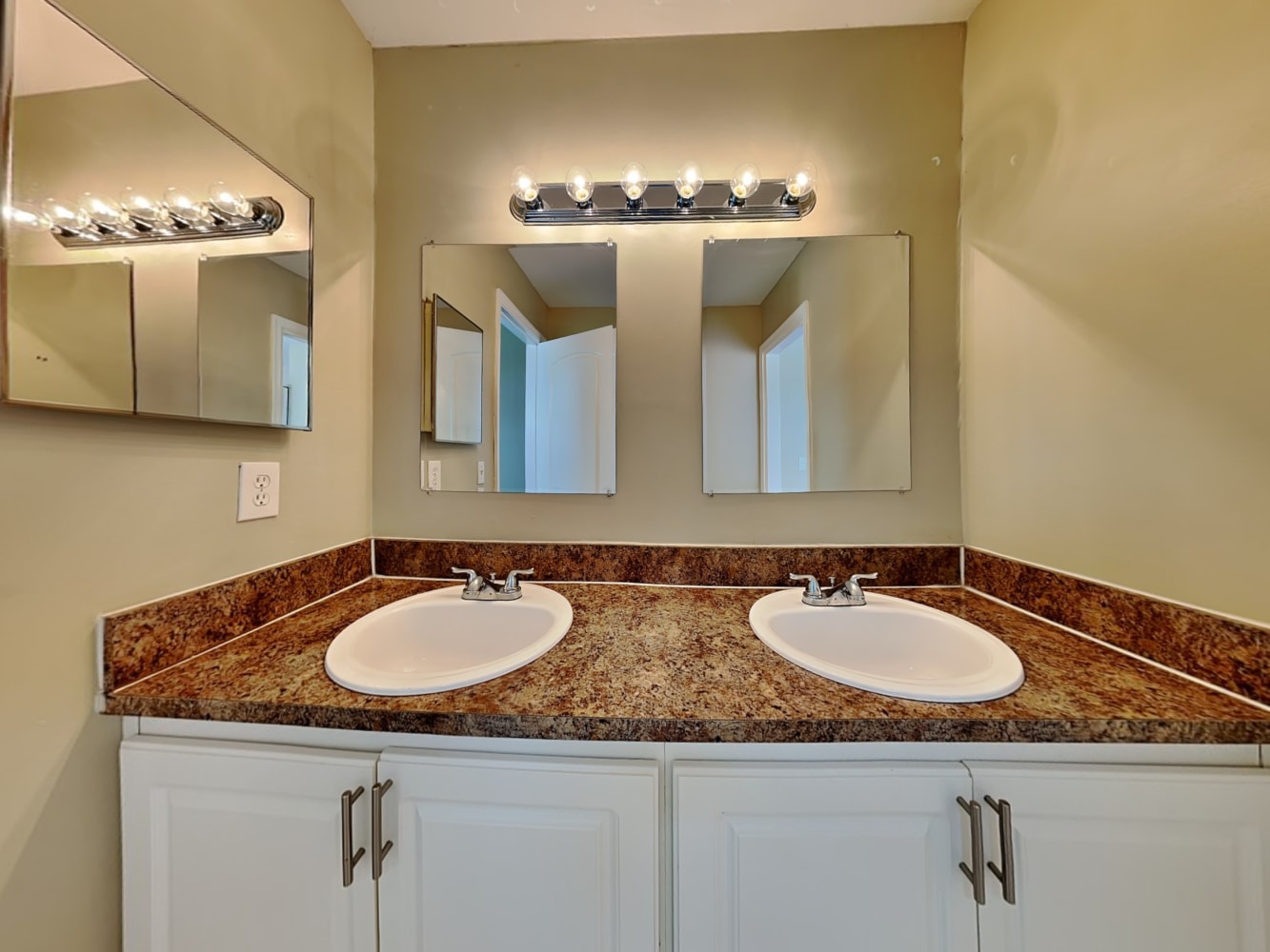 378 N Country Club Blvd, Boca Raton photo 16