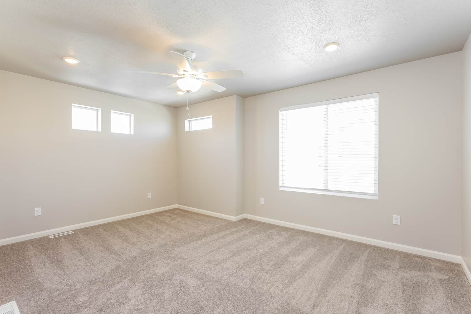 379 E Kanab Creek Dr, Saratoga Springs photo 12