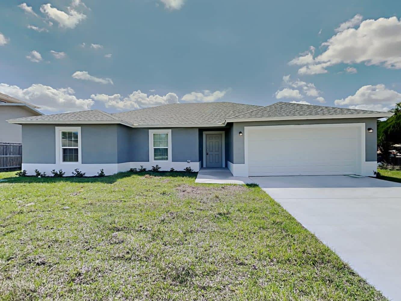 379 NW Camrose St, Port Saint Lucie photo 1