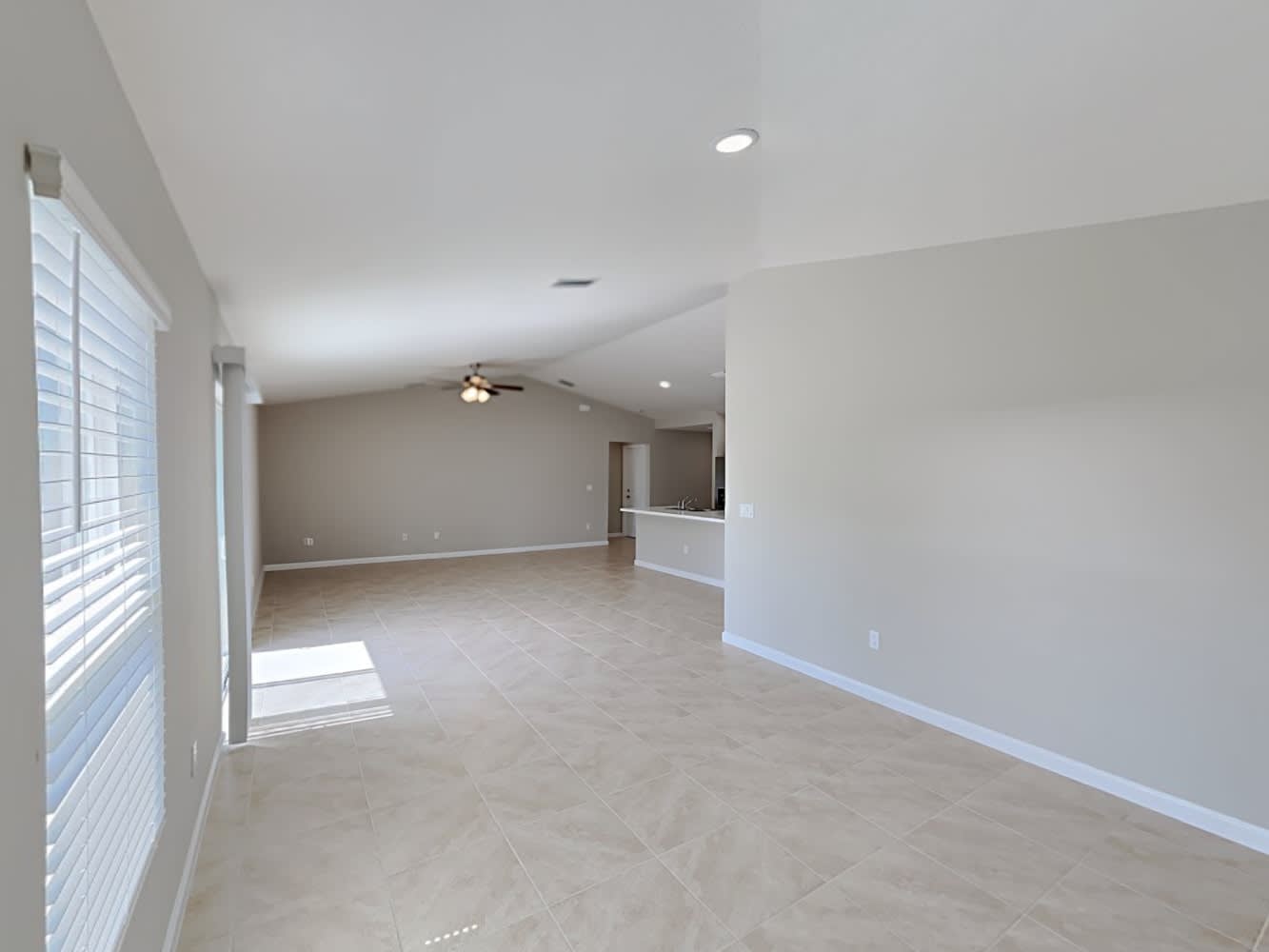 379 NW Camrose St, Port Saint Lucie photo 6