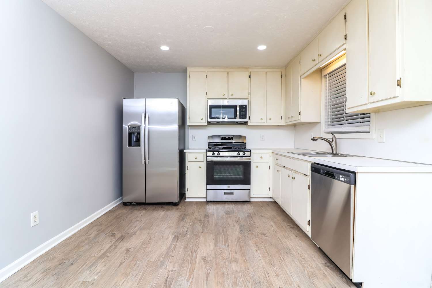 3795 Cherokee Overlook Dr, Canton photo 13
