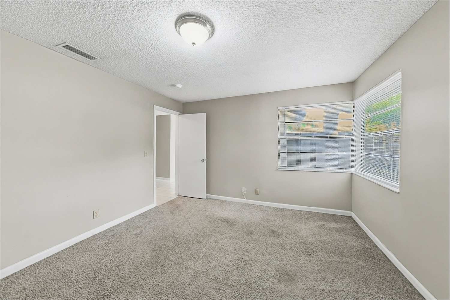 381 Wildwood Ln E, Deerfield Beach photo 17